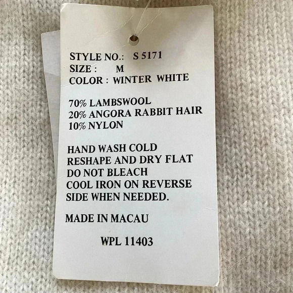 Hastings & Smith  NWT Cream Lambswool & Angora Blend Sweater soft size medium - Picture 10 of 10